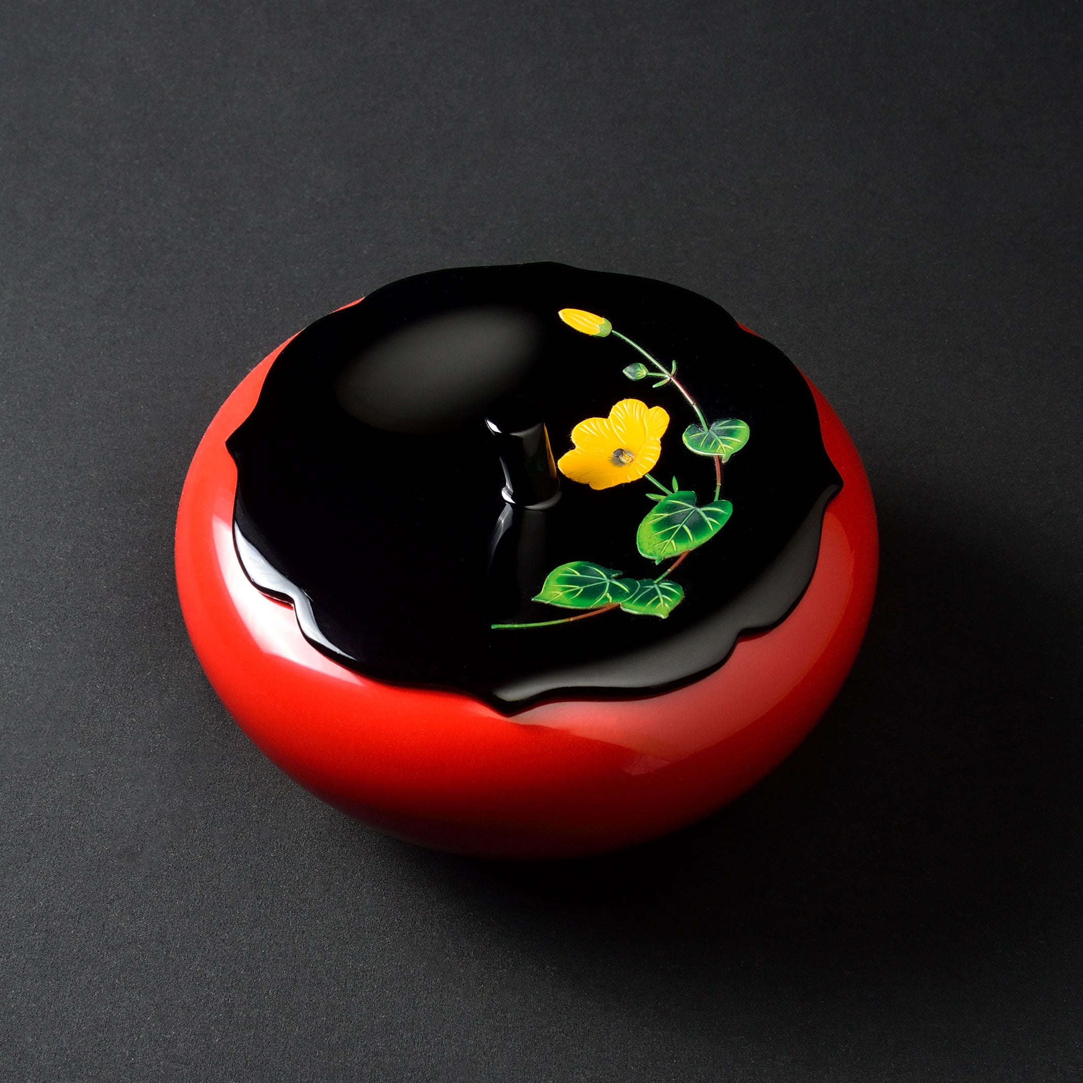 角萬漆器　菓子器　朱塗り　内黒　蓋付き 菓子器・盛器 – 角萬漆器